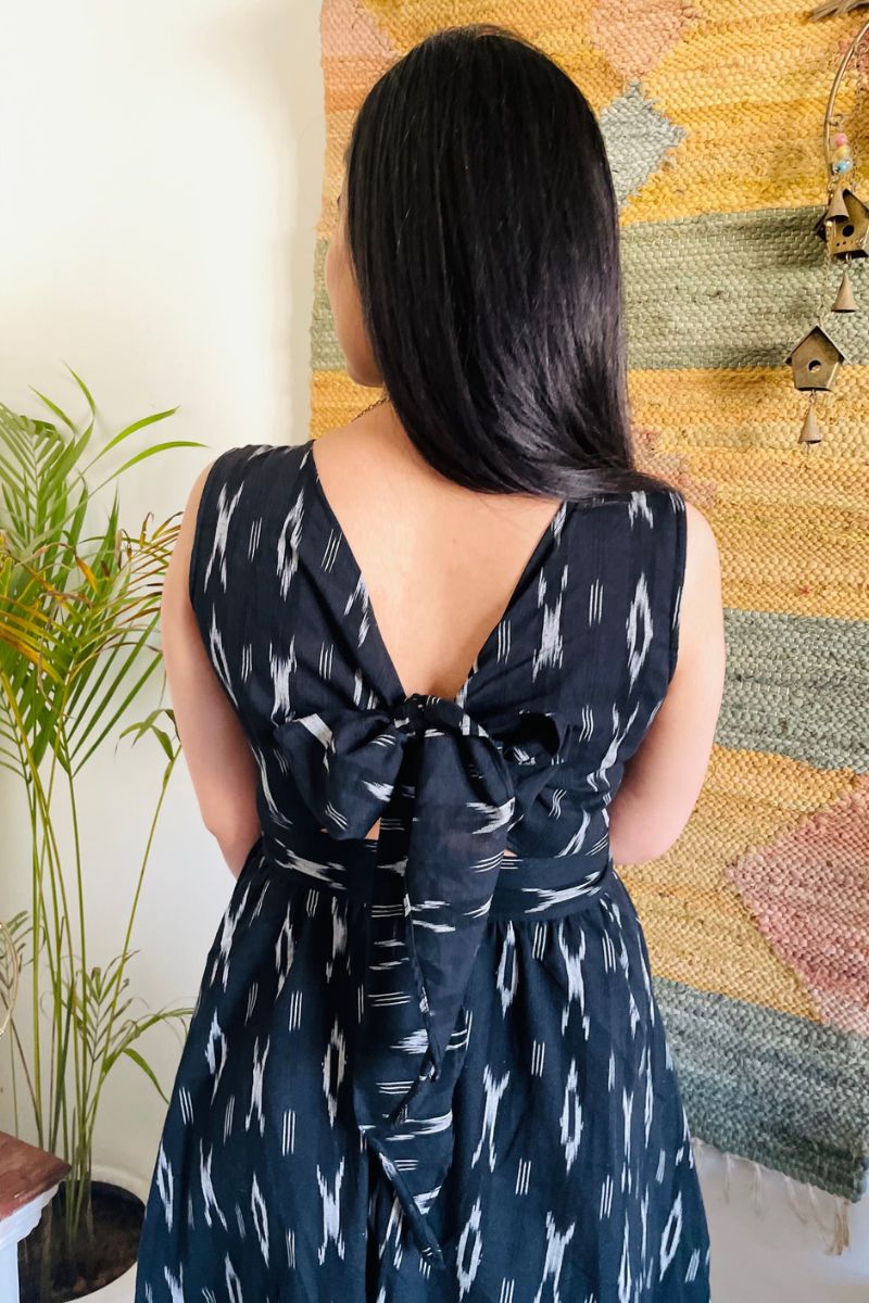 BLACK IKAT BOW-BACK FLARED DRESS