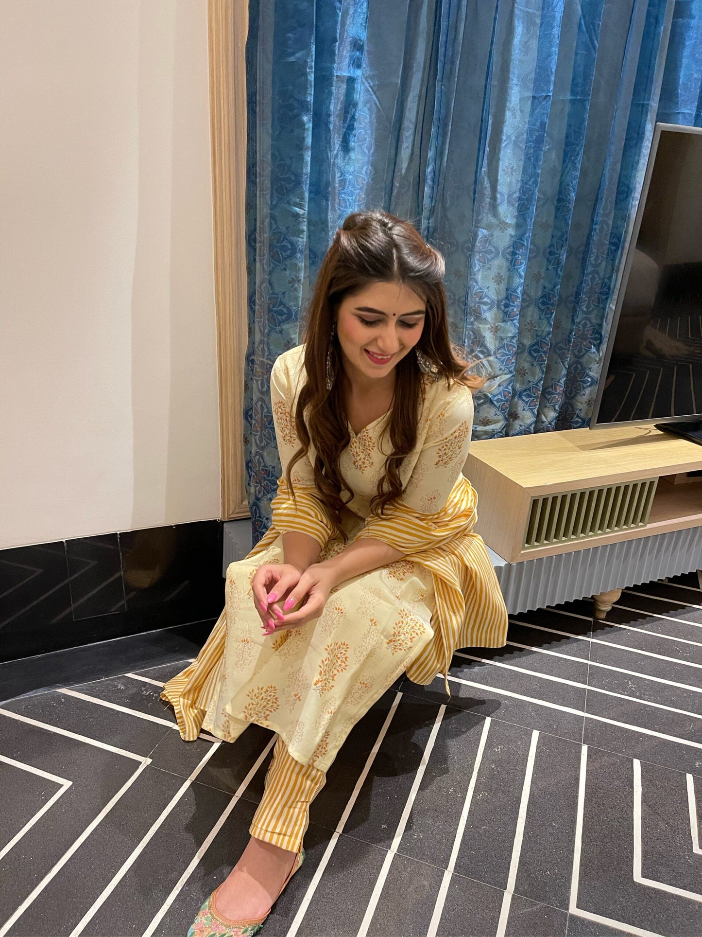 ridhi yellow muslin kurta set